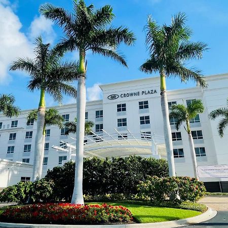 Crowne Plaza Ft Myers Gulf Coast By Ihg Hotel Fort Myers Bagian luar foto